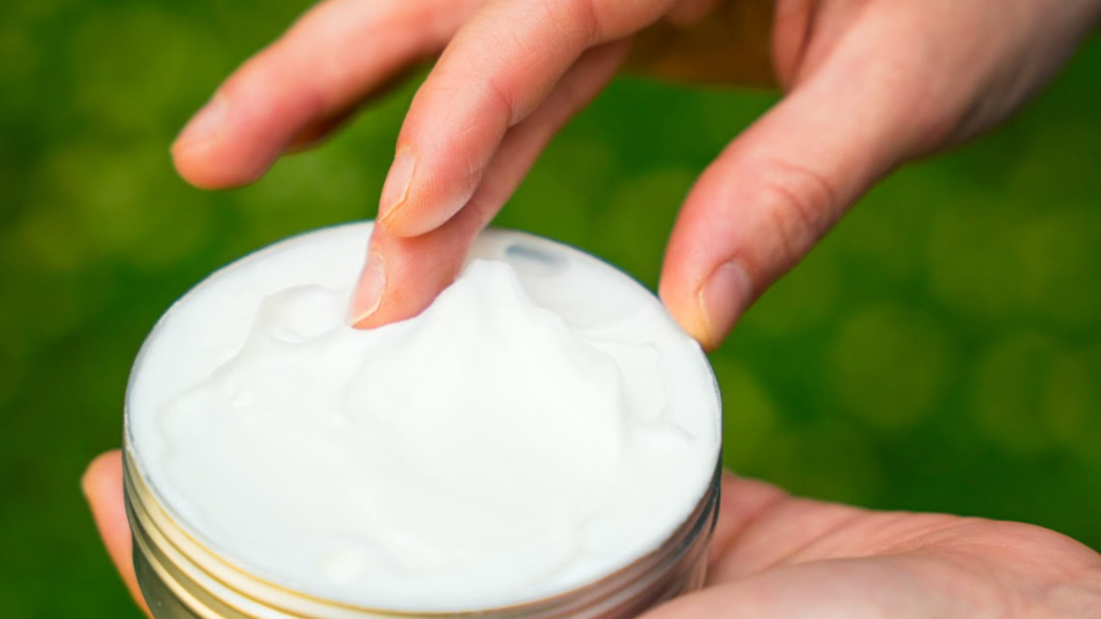 The Magic of Oat & Mandarin: Unveiling the Benefits of Our Signature Cleanser